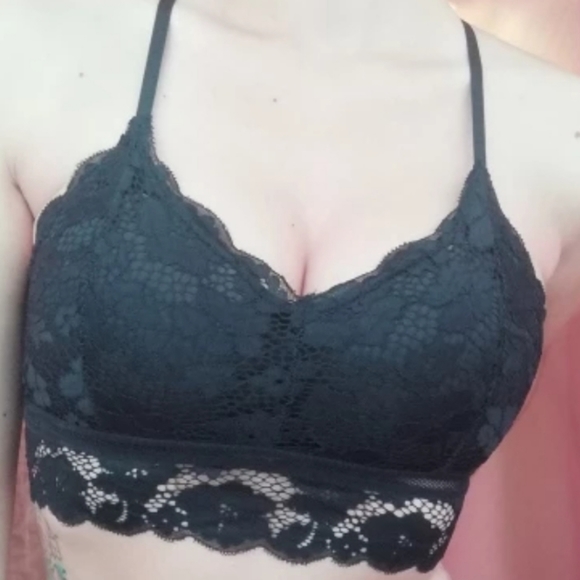 Soft Stretch Lace Bra Bralette Black NEW! - Picture 2 of 3
